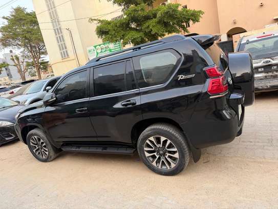 Location Toyota prado 2022 image 6