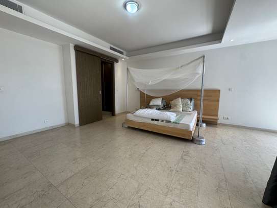 Corniche appartement vide à louer 3 chambres image 5