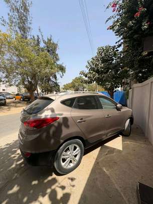 Hyundai ix35 2011 image 2