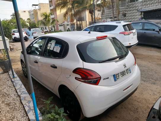 Peugeot 208 image 5