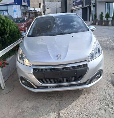 Peugeot 208 2017 image 6