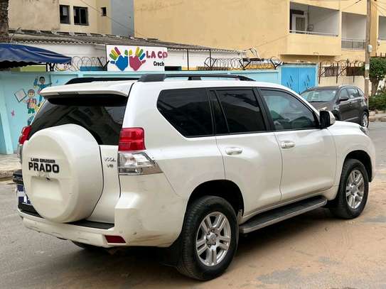 TOYOTA LAND CRUISER image 5