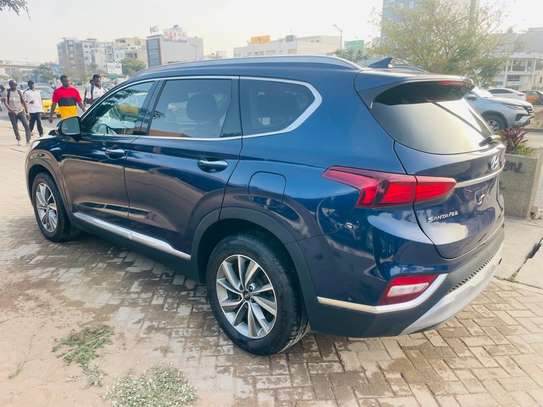 Hyundai Santa Fe 2019 image 10