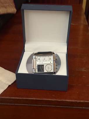 Superbe montre homme FEICE – État neuf avec coffret image 2