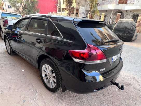 Toyota Venza image 5