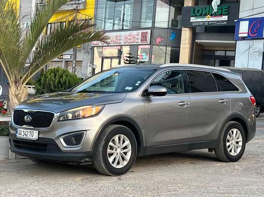 Kia Sorento image 5