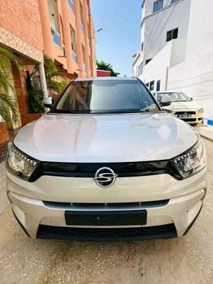 Sangyong Tivoli 2016 image 2