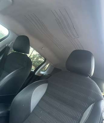 Peugeot 2008 allure manuel diesel venant image 5