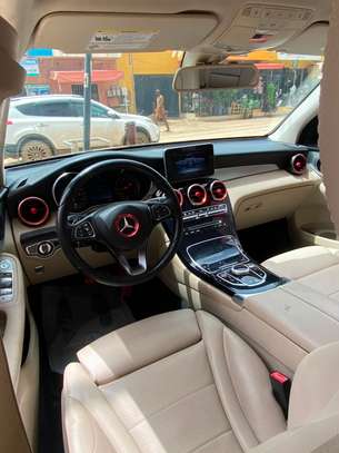 Mercedes GLC 300 4MATIC 2017 image 4