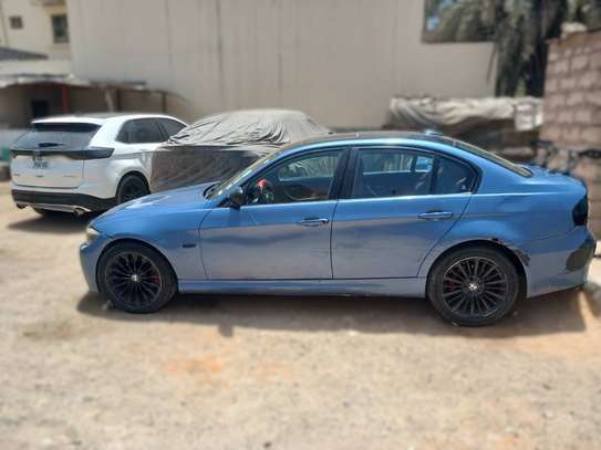 BMW Série 3 E90 328i SPORT image 3