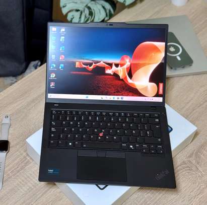 Lenevo Thinkpad T14 Gen 5 Ultra 5 image 9