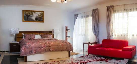 Appartement meublé à louer au Point E image 6