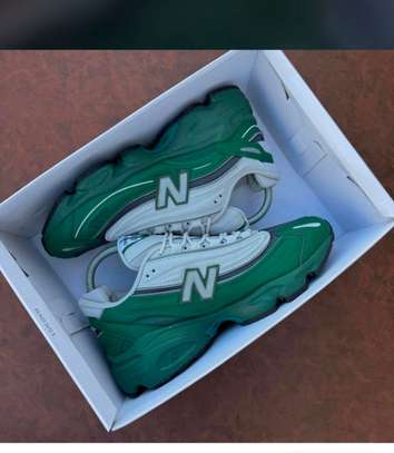 New Balance image 3