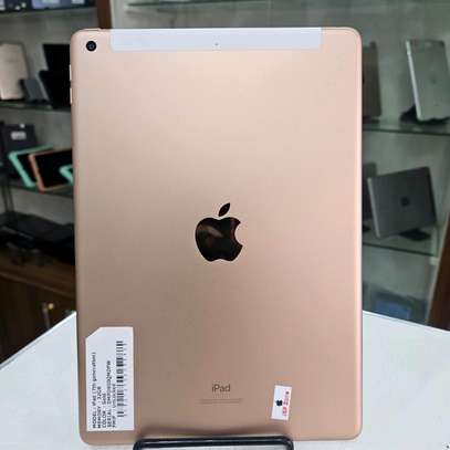iPad 7th generation 32g image 6