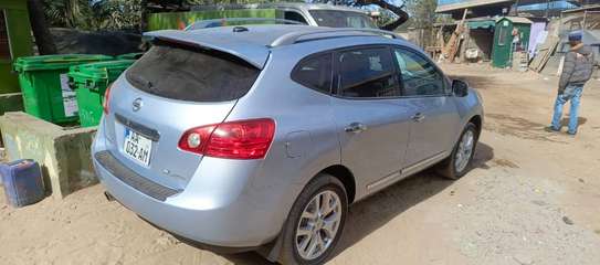 Nissan Rogue 4*4 image 7
