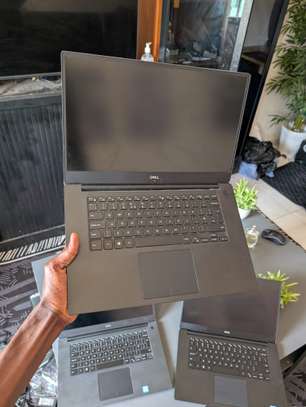 Gamer Dell xps i5 8th gen/ 512gb /16gb ram /gtx1050 image 8