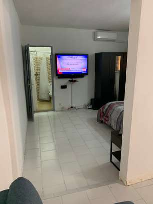 APPARTEMENTS MEUBLÉS image 8