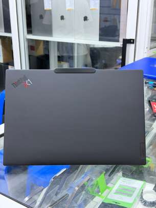Lenovo X1 Carbon gen 12 ultra 7 tactile image 3