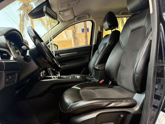Mazda CX-5 SUV image 9