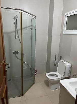 Joli appartement F4 meublé à louer aux Almadies image 13