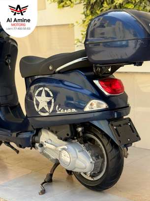Vespa LX 125 image 2