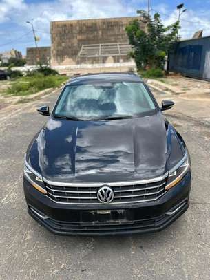 Volkswagen Passat 2018 image 7