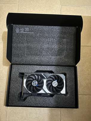 Carte graphique ASUS Dual GeForce RTX 5060 OC 8G GDDR7 image 3