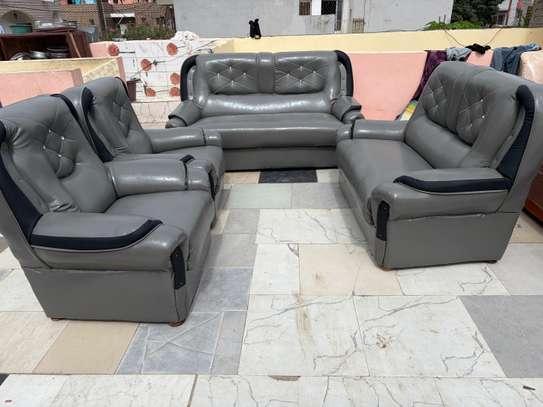 Salon 7 place vip image 2