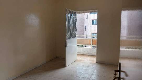 Appartement  à louer aux maristes image 2