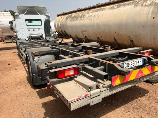 Camion porteur 10 tonnes image 7