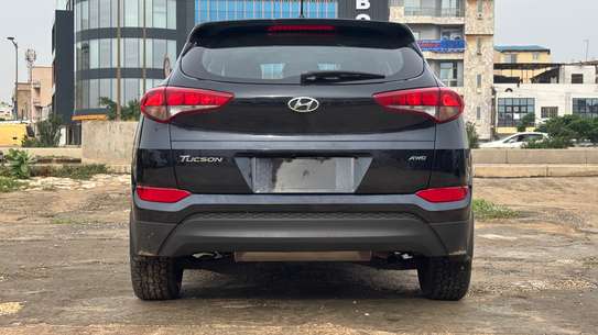 HYUNDAI TUCSON 2018 image 4