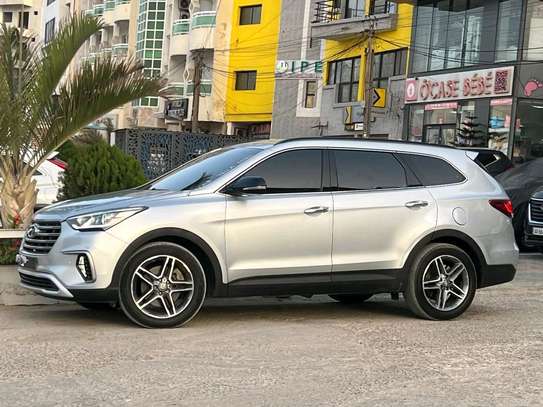 Hyundai Santafe maxcruz 7 places image 11