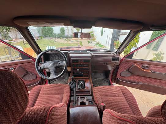 Nissan Patrol Y60 SUPER SAFARI image 2