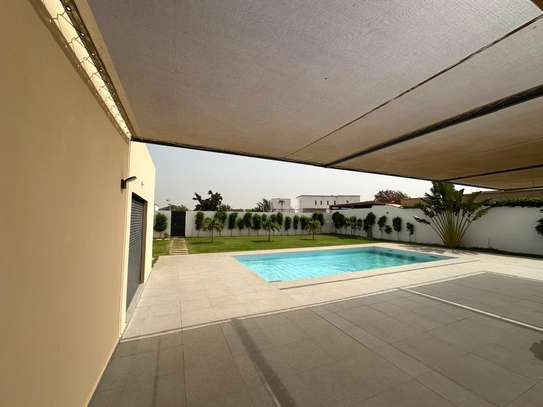 Magnifique villa à vendre Saly Center image 5