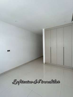 Appartement F4 à louer à Mermoz image 6