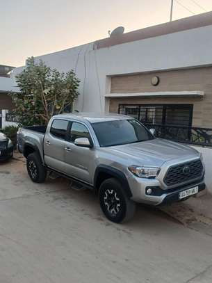 2022 Toyota Tacoma AWD off Road image 6
