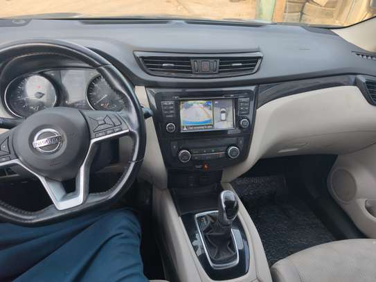 Nissan Qashqai ou rogue sport 2017 image 2