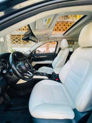 Mazda CX5 image 4