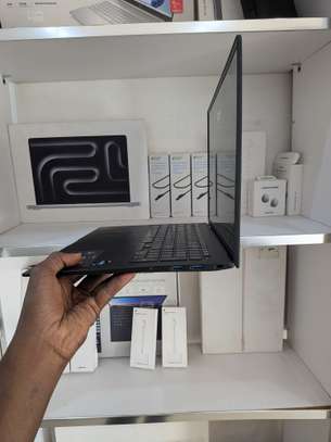 LG gram i7 ) 13e generation ) 16g de ram ) 512 image 2