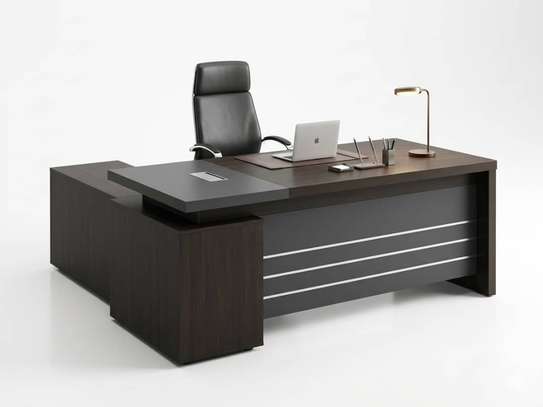 Table Bureau image 3