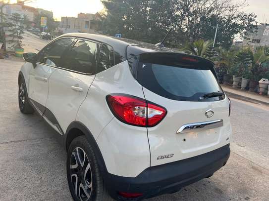 Renault qm3 diesel image 12