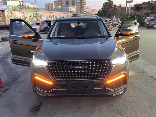 ZOYTE T700 2018 SUV PREMIUM image 4
