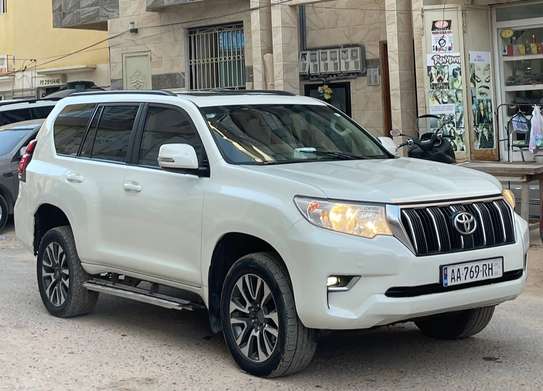 TOYOTA PRADO GXR  LAND CRUISER Année :2022 image 3