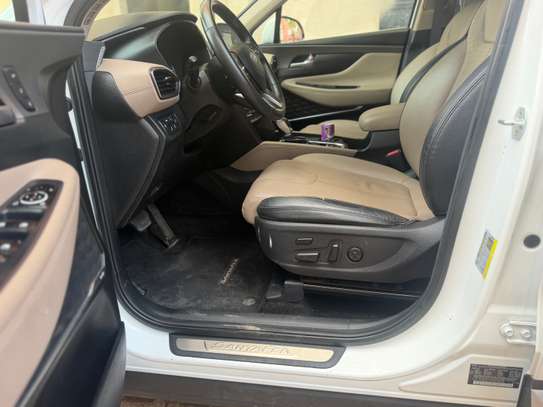 HYUNDAI SANTAFE ULTIMATE 2019 image 4