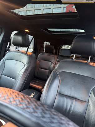 FORD EXPLORER LIMITED image 10