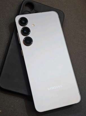 SAMSUNG GALAXY S25 PLUS image 3