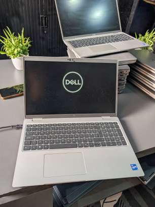 Dell précision i7 11th gen /NVIDIA / 16gb ram/ 512gb image 2
