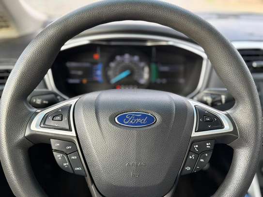 Ford fusion se 2016 image 10