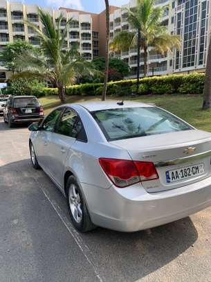 Chevrolet Cruze 2010 image 7