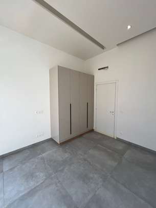 F4 d e225 m² à vendre sur la corniche image 6